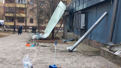 Що відбувається на місці атаки у Кривому Розі – фоторепортаж