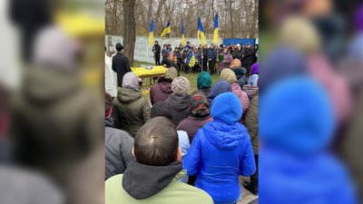 На Чернігівщині поховали Олександра Поліводу, який загинув під час виконання бойового завдання На Чернігівщині поховали Олександра Поліводу, який загинув під час виконання бойового завдання