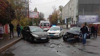 У Вінниці в аварії за участю двох автівок загинув чоловік