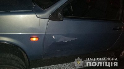 На Херсонщині вантажівка збила насмерть чоловіка, водій втік з місця ДТП На Херсонщині вантажівка збила насмерть чоловіка, водій втік з місця ДТП