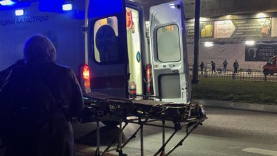Вибух машини на стоянці у Харкові: поранений перехожий