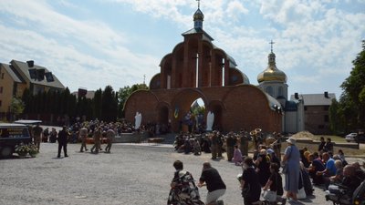 На Тернопільщині попрощалися із загиблими в російсько-українській війні