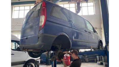 У СТО на Буковині безкоштовно відремонтували понад десяток авто для військових У СТО на Буковині безкоштовно відремонтували понад десяток авто для військових