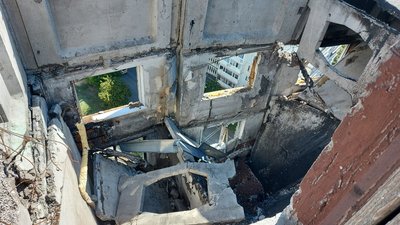 У Харкові демонтували верхні поверхи висотки, яку обстрілювала армія РФ