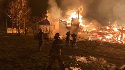У селі Бірки на Кіровоградщині згоріла церква ПЦУ У селі Бірки на Кіровоградщині згоріла церква ПЦУ