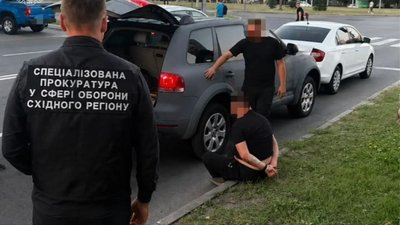 Командира взводу ЗСУ підозрюють у вимаганні $20 тисяч за вплив на ТЦК та ВЛК