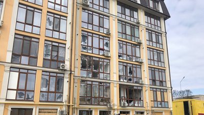 Російські обстріли в Одесі: три будинки пошкоджені, одна людина отримала поранення. ФОТО