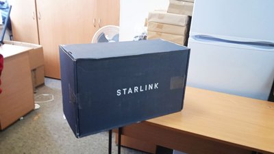 Сумські медики отримали нові карети "швидкої" та старлінки Сумські медики отримали нові карети "швидкої" та старлінки