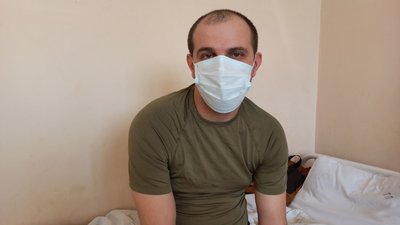 Уламкові поранення кінцівок та контузії: на Дніпропетровщині лікують двох бійців ЗСУ Уламкові поранення кінцівок та контузії: на Дніпропетровщині лікують двох бійців ЗСУ