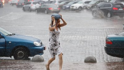 Дощі з грозами та спека. Погода в Україні на 2 липня