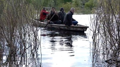 Людей перевозять човном: повінь на Чернігівщині квітень 2024 року