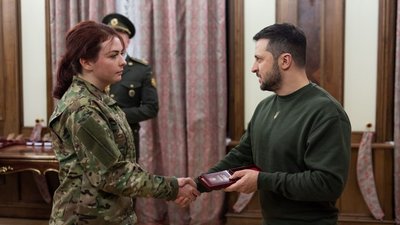 Зеленський нагородив звільнених із полону українських захисників і захисниць