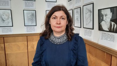 співорганізаторка виставки Ольга Деркачова, Тернопіль, 2 квітня, 2024 співорганізаторка виставки Ольга Деркачова, Тернопіль, 2 квітня, 2024