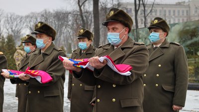 На Дніпропетровщині вшанували пам’ять загиблих військових – ФОТОРЕПОРТАЖ На Дніпропетровщині вшанували пам’ять загиблих військових – ФОТОРЕПОРТАЖ