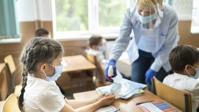 Одеська ОДА закупила у навчальні заклади заборонені дезінфектори на 9 млн грн – Держаудитслужба