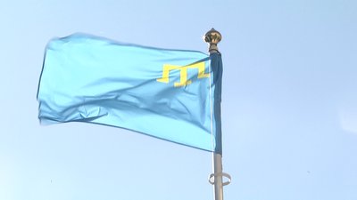 На Херсонщині відзначили день кримськотатарського прапору в умовах карантину На Херсонщині відзначили день кримськотатарського прапору в умовах карантину