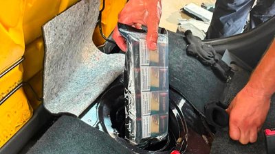 Виявлені сигарети у паливному баку