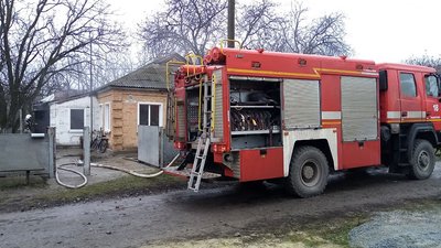 У Трепівці на Кіровоградщині під час гасіння пожежі знайшли тіло жінки У Трепівці на Кіровоградщині під час гасіння пожежі знайшли тіло жінки