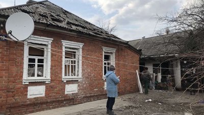 Обстріл Золочева на Харківщині: четверо людей поранені