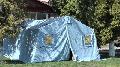 Вісім тимчасових пунктів для хворих на COVID-19 розташували на Прикарпатті рятувальники