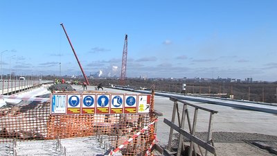 На балковому мосту у Запоріжжі тривають роботи. Рух планують відкрити до кінця року На балковому мосту у Запоріжжі тривають роботи. Рух планують відкрити до кінця року