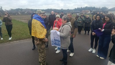 "Радий, що вже вдома": на Волині зустріли звільненого з полону воїна Олександра Ковбасюка "Радий, що вже вдома": на Волині зустріли звільненого з полону воїна Олександра Ковбасюка