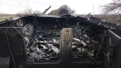 Бійці Закарпатської бригади знищили російський БМП та взяли у полон російського солдата