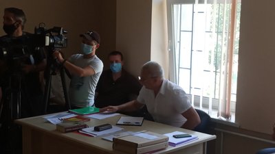 Інтереси Медведчука в суді представляє його адвокат Ігор Кириленко Інтереси Медведчука в суді представляє його адвокат Ігор Кириленко