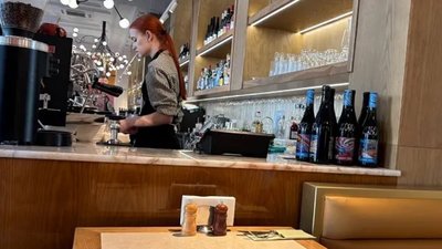 Ресторани Криму — у Севастополі через відсутність світла та бензину закрилося 20 закладів