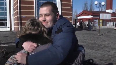"Там мені довелось пережити усе". Як живе експолонений ДНР "Там мені довелось пережити усе". Як живе експолонений ДНР