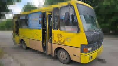 Маршрутка у Херсоні, яку атакував російський дрон