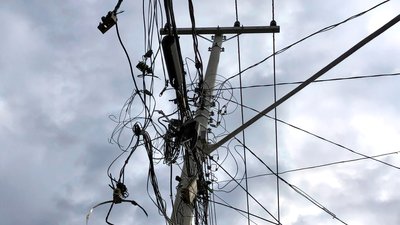 Відключення світла: у двох районах понад 43 тисячі абонентів залишились без електрики