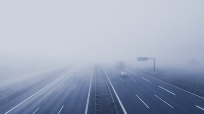 В Одеській області — жовтий рівень небезпеки через туман: водіїв просять бути обережними