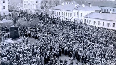 Пам’ятник Леніну в Полтаві: коли встановили і коли повалили Пам’ятник Леніну в Полтаві: коли встановили і коли повалили