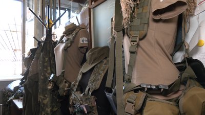 Черкаські волонтери потребують приміщення для зберігання гуманітарки та плетіння сіток Черкаські волонтери потребують приміщення для зберігання гуманітарки та плетіння сіток
