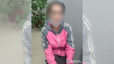 На Вінниччині мати побила доньку палицею