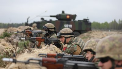 Румунія перекинула 600 військових на кордон з Україною на фоні ударів РФ