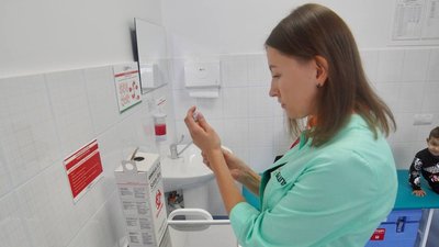 На Київщині відкрили першу амбулаторію в рамках проєкту "Турбота з народження вдома" На Київщині відкрили першу амбулаторію в рамках проєкту "Турбота з народження вдома"