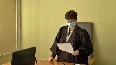 Різанина у Полтаві: поранений в груди вижив, а підозрюваного взяли під варту Різанина у Полтаві: поранений в груди вижив, а підозрюваного взяли під варту