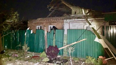Дніпропетровщина: війська РФ з "Градів" та важкої артилерії вдарили по Нікопольському району
