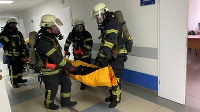 В Запоріжжі тривають протипожежні навчання - на цей раз у перинатальному центрі