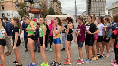 У Франківську змагаються спортсмени із спортивної ходьби
