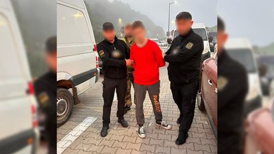 Виїхати за кордон чоловікові не вдалось Виїхати за кордон чоловікові не вдалось