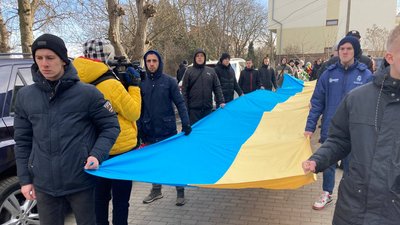 Тернополі попрощалися із загиблим бійцем Артуром-Артемом Харівим Тернополі попрощалися із загиблим бійцем Артуром-Артемом Харівим