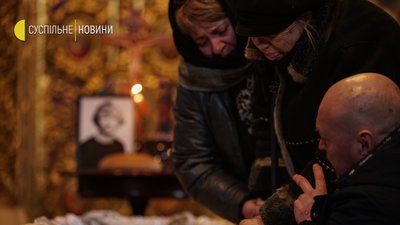У Києві відбулася церемонія прощання з загиблим фотографом Максом Левіним У Києві відбулася церемонія прощання з загиблим фотографом Максом Левіним
