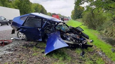 На Львівщині зіткнулися 4 авто: загинули троє людей На Львівщині зіткнулися 4 авто: загинули троє людей