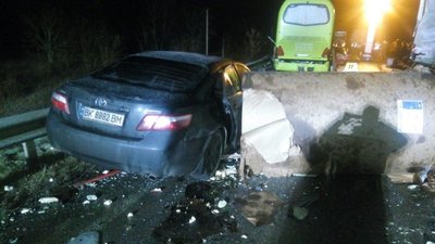 Троє загиблих, 10 травмованих. На Чернігівщині автобус зіштовхнувся з фурою Троє загиблих, 10 травмованих. На Чернігівщині автобус зіштовхнувся з фурою