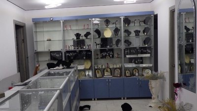 "Переодягнувся у жіночий одяг": жителя Тернопільщині підозрюють у пограбуванні ювелірного магазину "Переодягнувся у жіночий одяг": жителя Тернопільщині підозрюють у пограбуванні ювелірного магазину