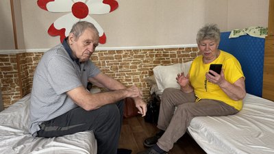 Раїса та Іван Миколаєви — евакуйовані з Миколаївки.