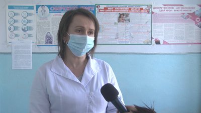 Цього року в інфекційному відділенні Ярмолинецької лікарні було багато дітей з ротавірусним гастроентеритом, каже дитячий інфекціоніст Зоя Броварська. Фото: Суспільне. Поділля Цього року в інфекційному відділенні Ярмолинецької лікарні було багато дітей з ротавірусним гастроентеритом, каже дитячий інфекціоніст Зоя Броварська. Фото: Суспільне. Поділля